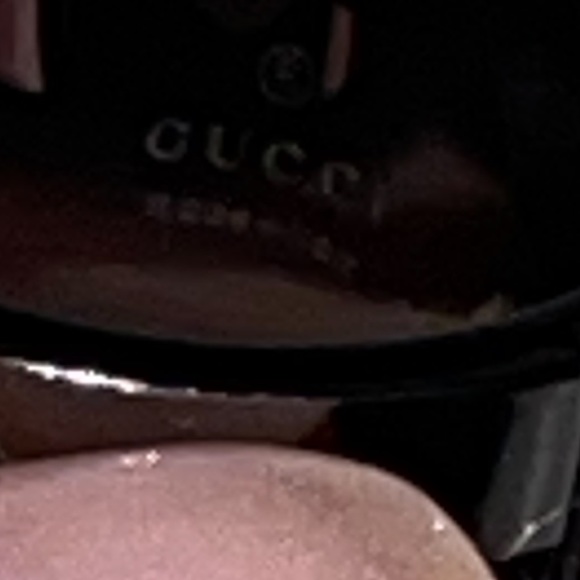 Gucci Preloved ring size 17 cm which is a USA size 6 - Picture 10 of 11